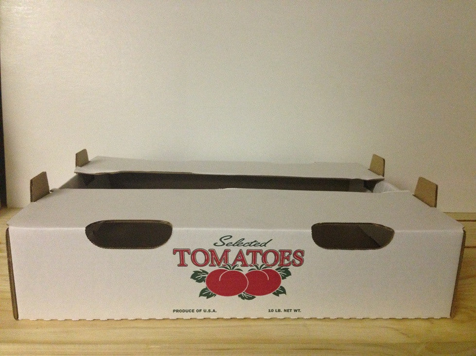 Caja de tomate de diez libras impresa con el nombre de la granja en la solapa superior